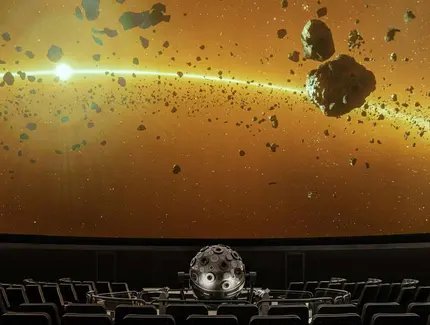 Planetariumsprojektor mit Projektion von Asteroiden
