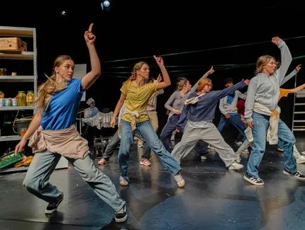 Zum Lachen in den Keller, LABYRINTH Theater Stuttgart