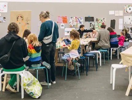 Familiensonntag im Hamburger Bahnhof