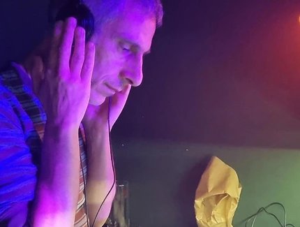 DJ Peppino spielt italienische Beats