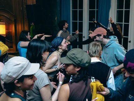 »Ivy Sessions X Art Night« – Tanzperformance & Kunstausstellung