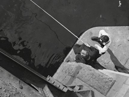 Fide Struck, Angler. Menschen, die der Zeit den Rücken kehrten, Detail, ca. 1935