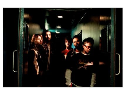 Nothing But Thieves 