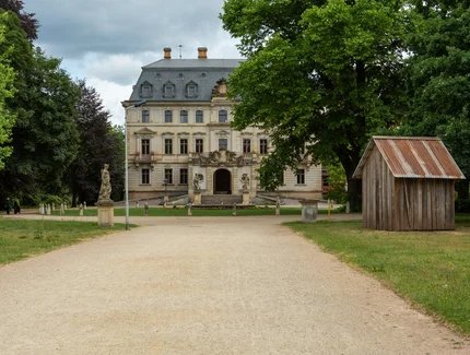 ROHKUNSTBAU, Schloss Altdoebern