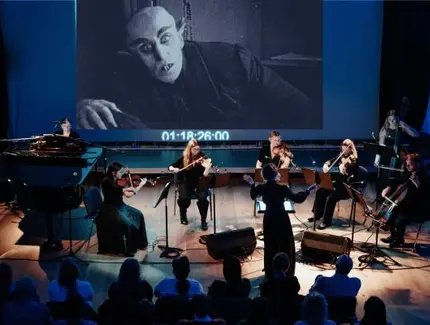 Nosferatu. Eine Symphonie des Grauens