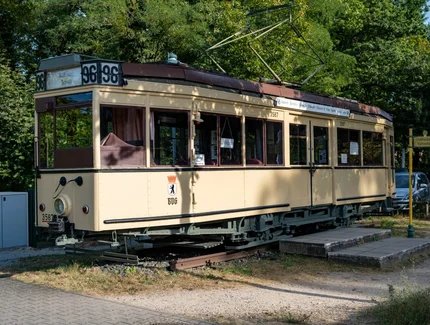 Ausrangierter Straßenbahnwagen