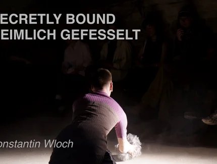 Heimlich Gefesselt