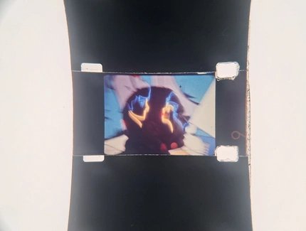 Bild vom Umkehroriginal des Filmes ›2 chinesische Zeichen‹ 