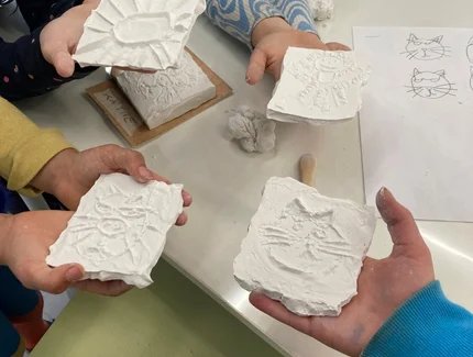 Ergebnisse aus dem Skulpturenworkshop "Adler, Löwe, Krone"