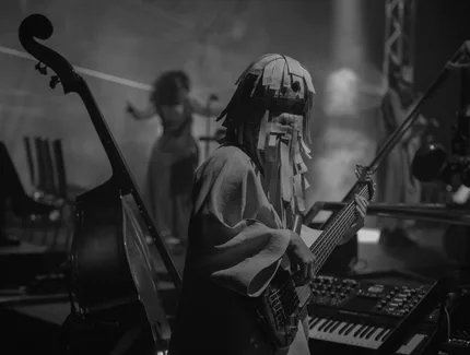 Anton Kats and Grounded Outer Space People; Foto: Camille Blake.