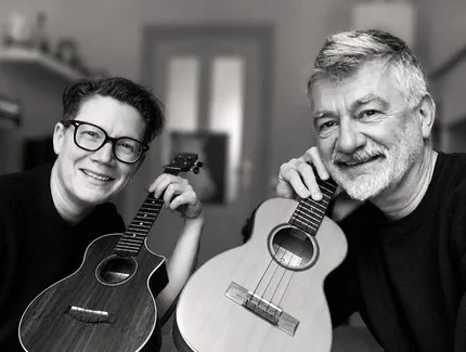Queer Cronies a singing, washboard, ukulele extravaganza