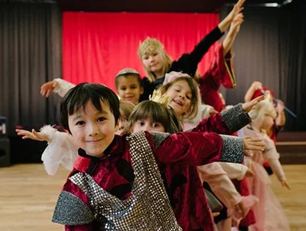 Kinder-Theaterkurse in den Sommerferien