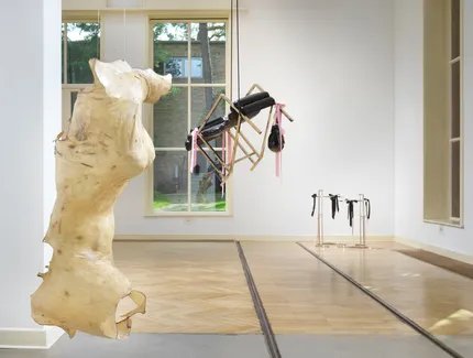 Ausstellungsansicht everybody, Georg Kolbe Museum, 2026, Foto: Jens Ziehe