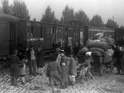 80 Jahre Flucht und Vertreibung. Geschichten vom Flüchten, Ankommen und Erinnern in Deutschland