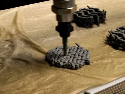 3D-Druck mit Maismehl beim Workshop „Cornprints. 3D-Druck mit Mais“