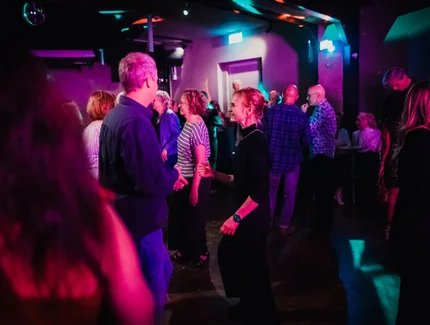 Dine & Dance – Tanzen im Club von MOKKA*MILCH