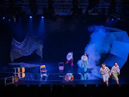 "Die Fische" am Theater Strahl