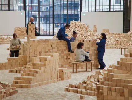 Lina Lapelytė. We Make Years Out of Hours, Ausstellungsansicht Hamburger Bahnhof – Nationalgalerie der Gegenwart, Berlin, 2026
