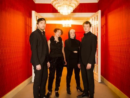 Lora Kostina Trio mit Pascal von Wroblewsky