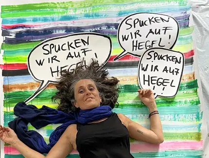 VISUAL SPUCKEN WIR AUF HEGEL!