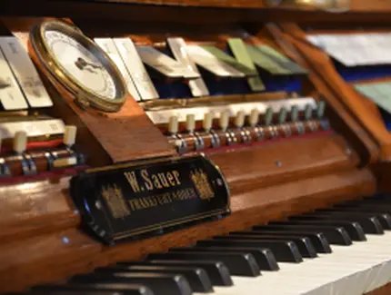 Detail große Sauer-Orgel