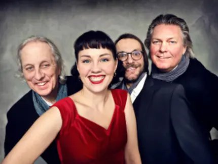 WOMAN IN BOOGIE & BLUES