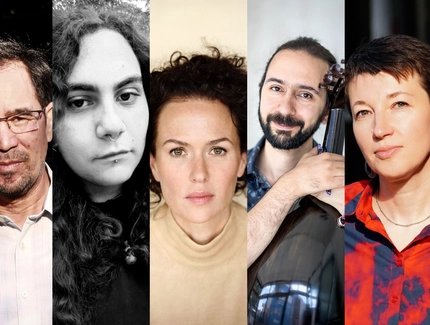 Abdul Wahid Rafee, Sam Zamrik, Melika Foroutan, Nabil Arbaain, Julia Cimafiejeva (v. l. n. r.) © Juliette Moarbes / Sam Zamrik / Jeanne Degraa / Christian Muhrbeck / Alhierd Bacharevič