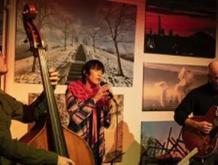 Anna Lundqvist meets Moritz Götzen Trio