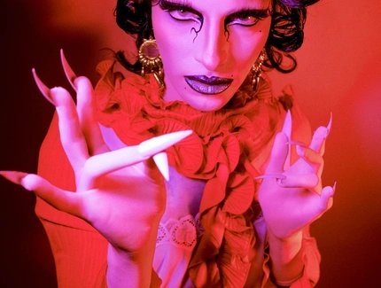 Drag Queen Hassandra