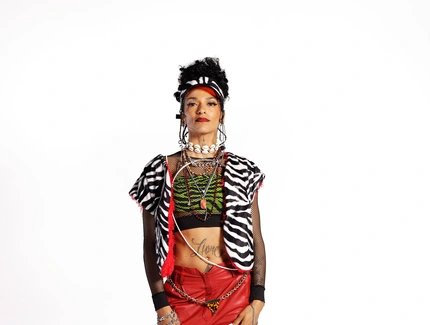 Porträtperformance Natasha Vergilio