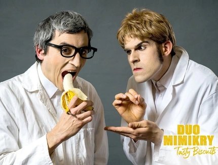 KEY VISUAL Duo Mimikry: Tasty Biscuits