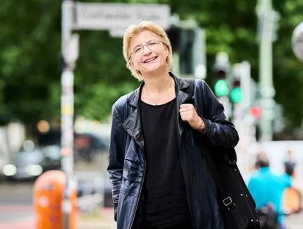 ANTJE WEITHAAS