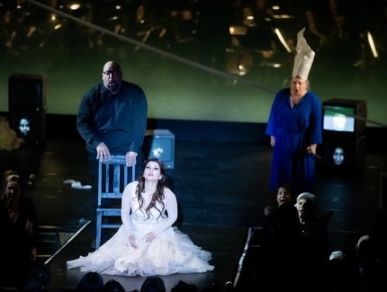 Jorge Puerta als Radames, Dinara Alieva als Aida, Anna Smirnova als AmnerisBettina Stöß