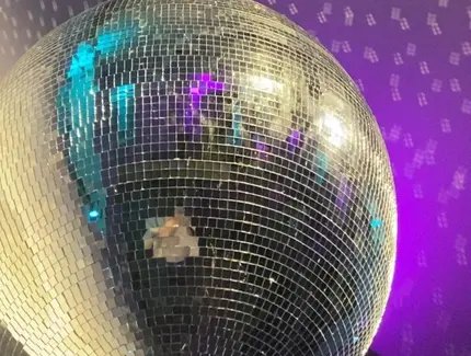 Glitzernde Diskokugel