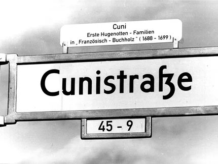 Straßenschild von der Cunistraße