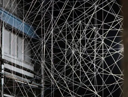 Ivana Franke Entanglement is a Fragile State 2023. Two PFA reflective fiber nets, 750 x 750 cm each, LED light source