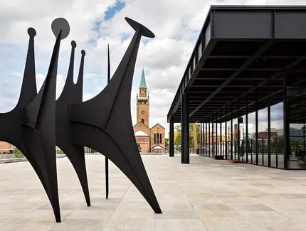 Alexander Calder, Köpfe und Schwanz (Têtes et Queue)