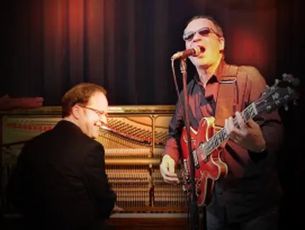 "HÜBNER & MÜLLER“