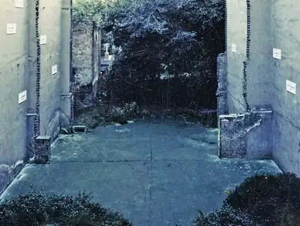 Christian Boltanski, The Missing House, 1990