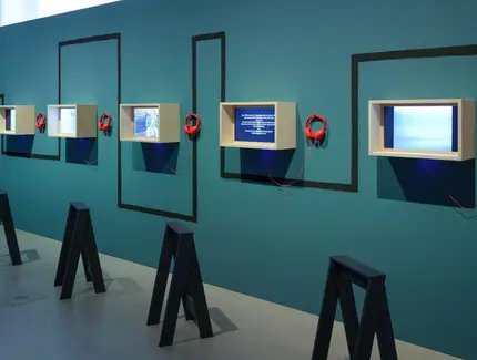 Blick in die Ausstellung Urlaub im Franquismus - ein künstlerischer Zugang