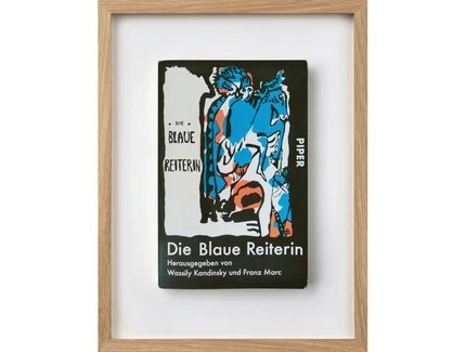 Daniela Comani, Die Blaue Reiterin (aus: Neuerscheinungen herausgegeben von Daniela Comani, fortlaufende Serie seit 2007), 2024, Archiv Pigment Druck, 28 x 20,7 cm,