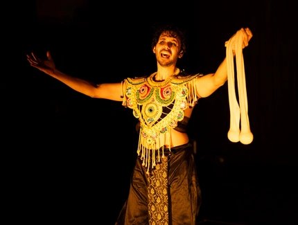 Veranstaltungen in Berlin: Flinn Works: Men in Feminism – Full-Frontal / Oh Man! / Kalinga