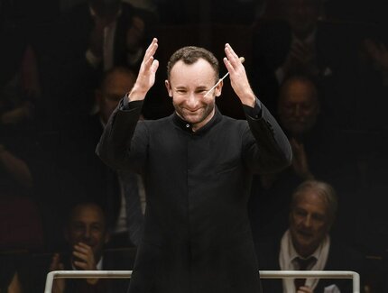 Veranstaltungen in Berlin: Kirill Petrenko dirigiert Bartóks »Der holzgeschnitzte Prinz«