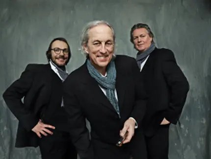THE BOOGIE SHAKERS TRIO