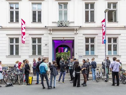 Veranstaltungen in Berlin: Ausstellungs­eröffnung: Holly Herndon & Mat Dryhurst, Kazuko Miyamoto
