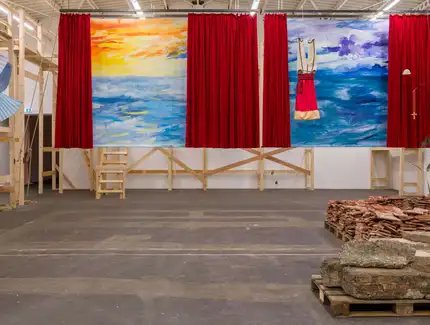 Ausstellungsansicht „Petrit Halilaj. An Opera Out of Time“, Hamburger Bahnhof – Nationalgalerie der Gegenwart, 11.9.2025 – 31.5.2026