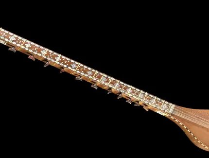 Tanbur (Langhalslaute) aus Afghanistan