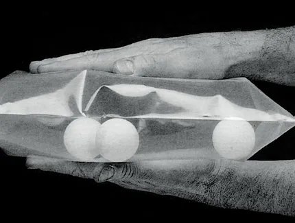 Lygia Clark, Ping Pong (Objetos Sensoriais) [Ping Pong (Sensorische Objekte)], 1966, Associação Cultural O Mundo de Lygia Clark