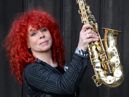 TINA TANDLER & BAND