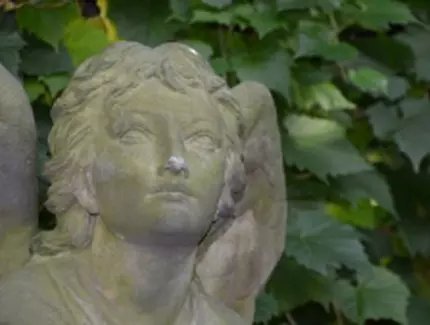 Detail einer Engelstatue